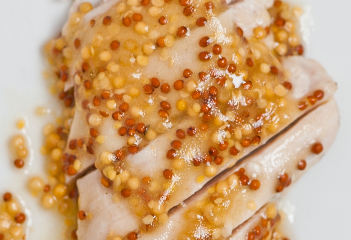 Pollo bollito con olio alla senape