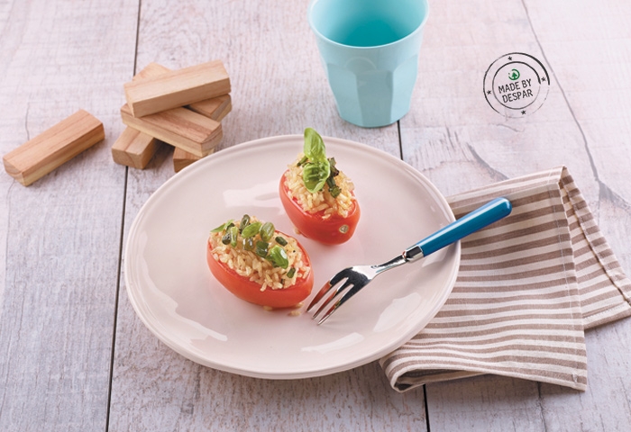 Pomodori ripieni con riso e fagiolini