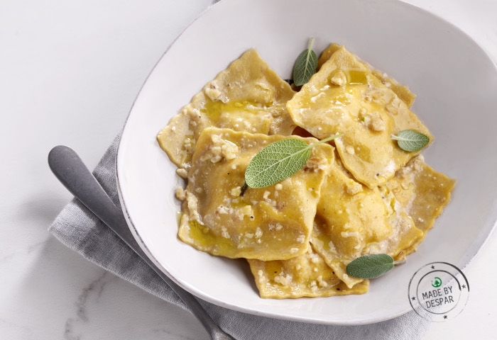 Ravioli integrali con farina di ceci alla ricotta e pere