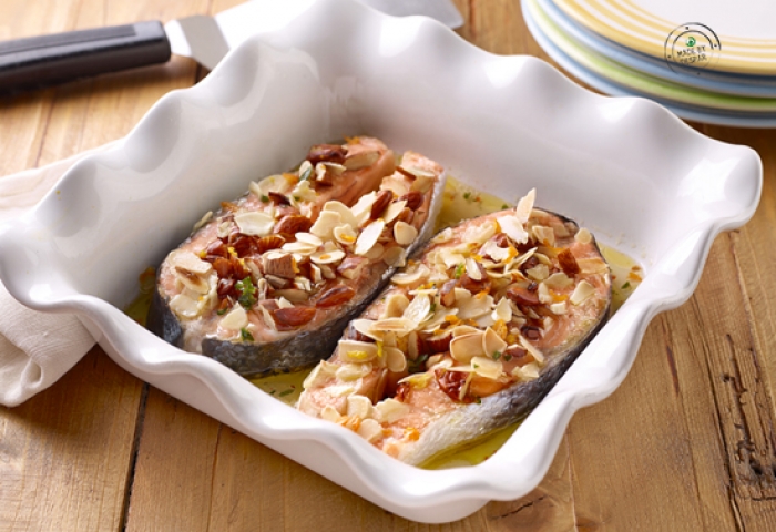 Salmone agli agrumi in crosta di mandorle
