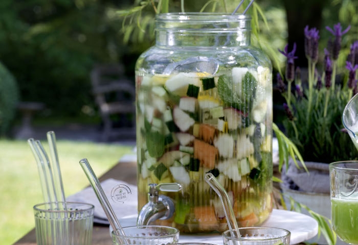 Sangria analcolica di frutta fresca