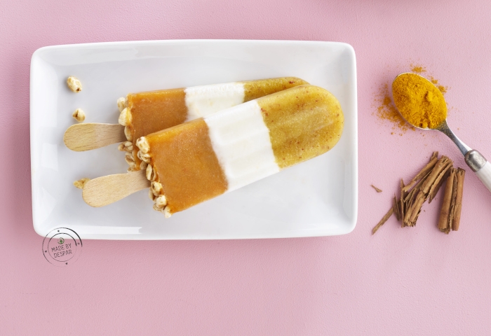 Stecco gelato di frutta, yogurt e cereali