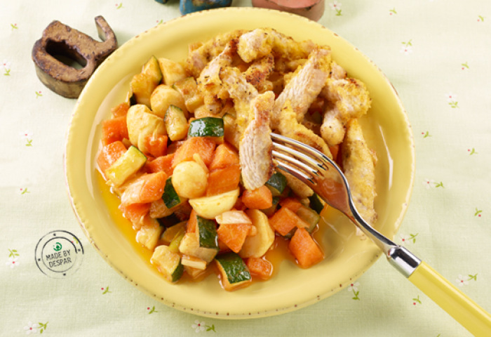 Straccetti croccanti di tacchino e sesamo con ratatouille di ortaggi primaverili