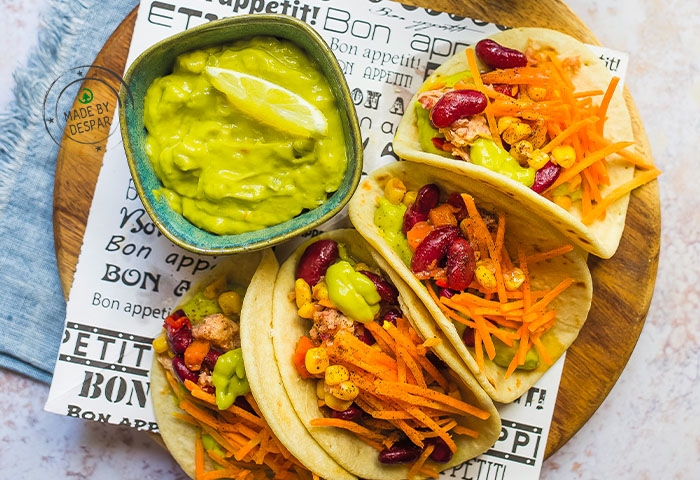 Tacos di piadina con tonno