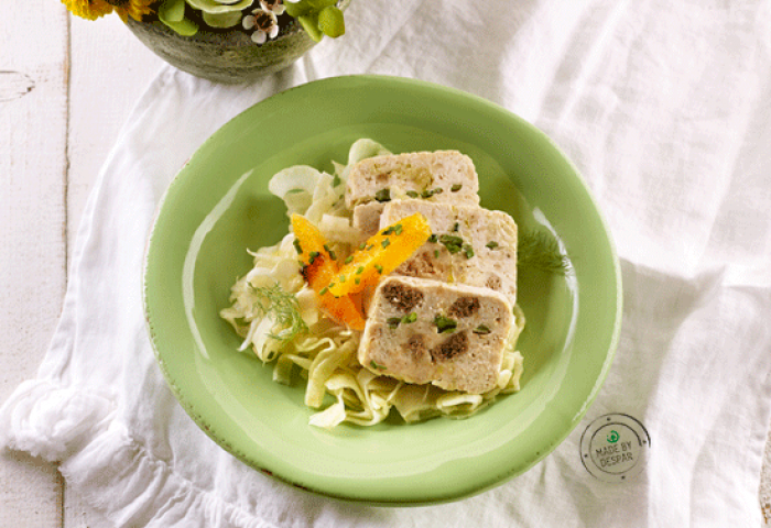 “Terrina” di pollo al vapore con finocchi marinati