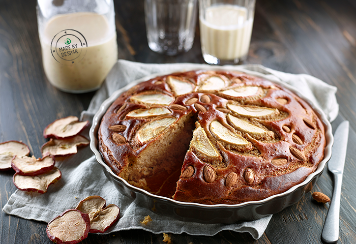 Torta di mele con farina di castagne, mandorle e cannella