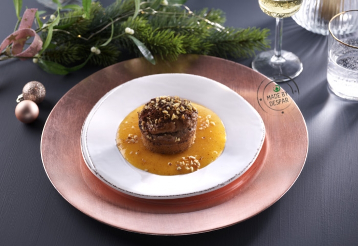 Tortino di cioccolato e nocciole con salsa al caco