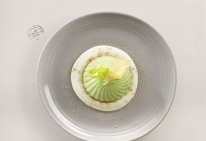Tortino di verza su fonduta di Parmigiano Reggiano