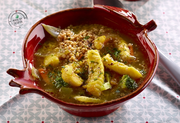 Zuppa di pesce con cous cous e verdure
