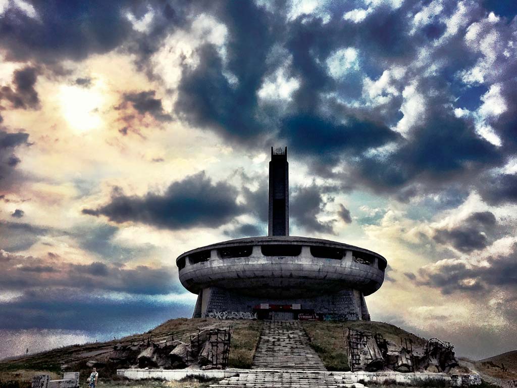 Buzludzha 1.jpg