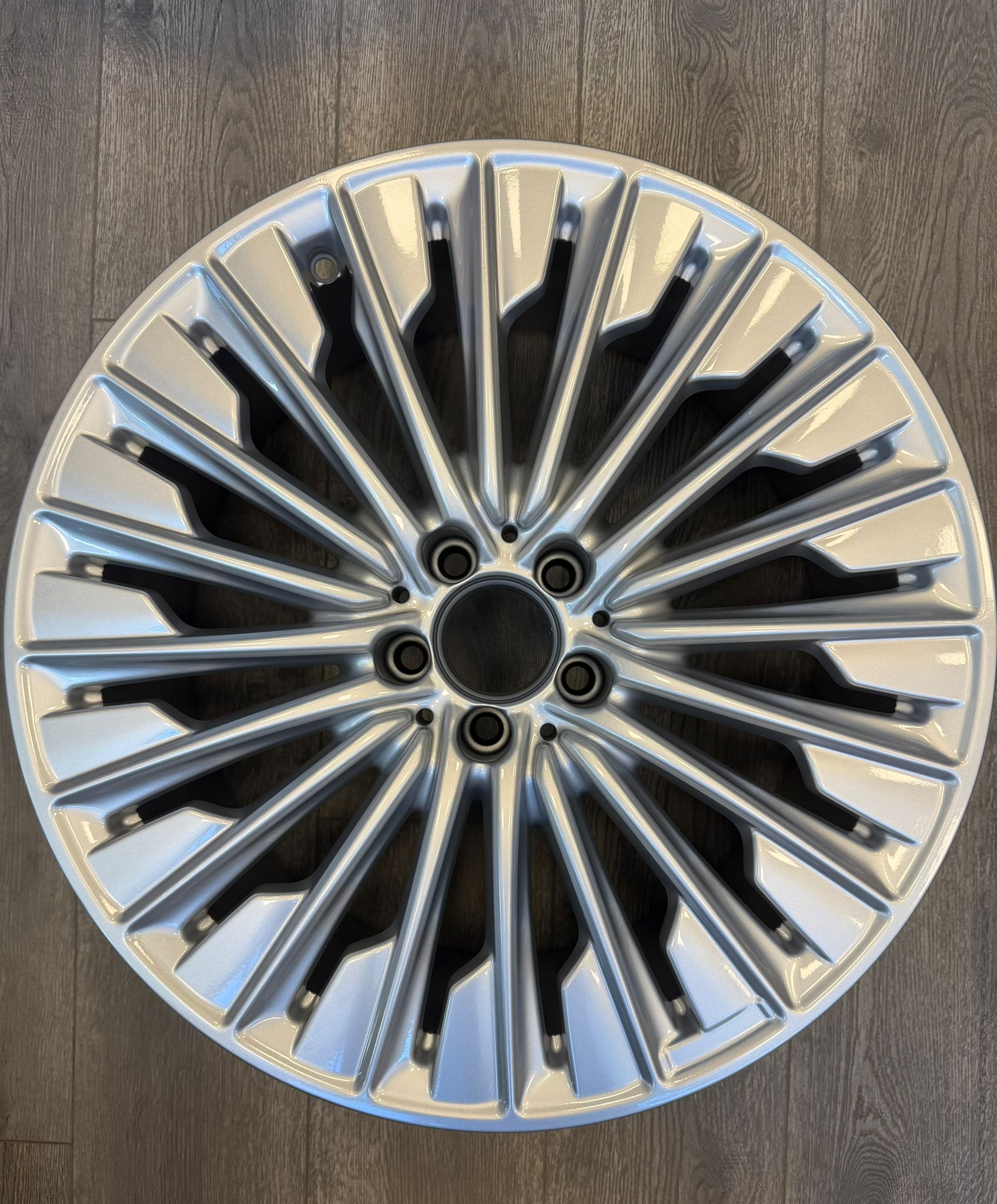 9,5X20 5X112 ET48 66,6 SILVER (ARKA)