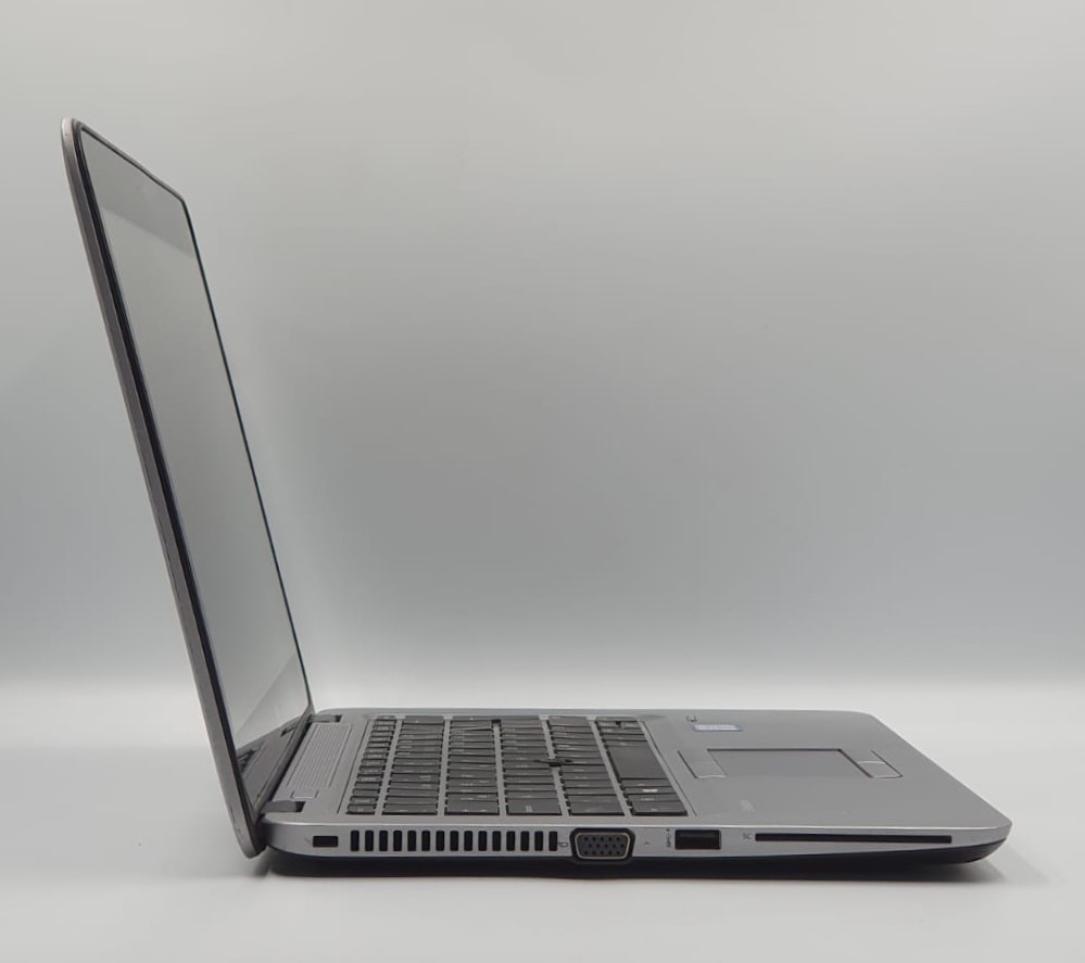 HP EliteBook 820 G3-i5 6300U-8 RAM-256 SSD-TOUCH-WIN-B KALİTE KOZMETİK