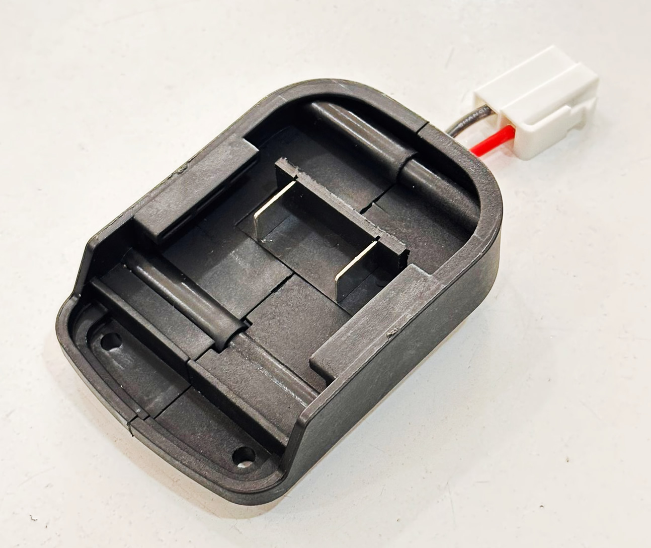 FERRİNO R53Q 2025 PİL APARATI