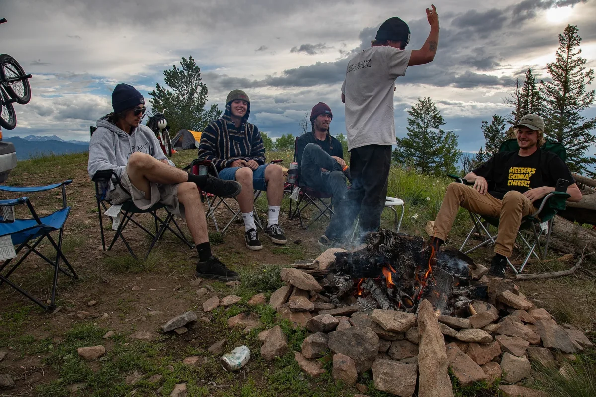 PUSHER MOUNTAIN TRIP Boys fire