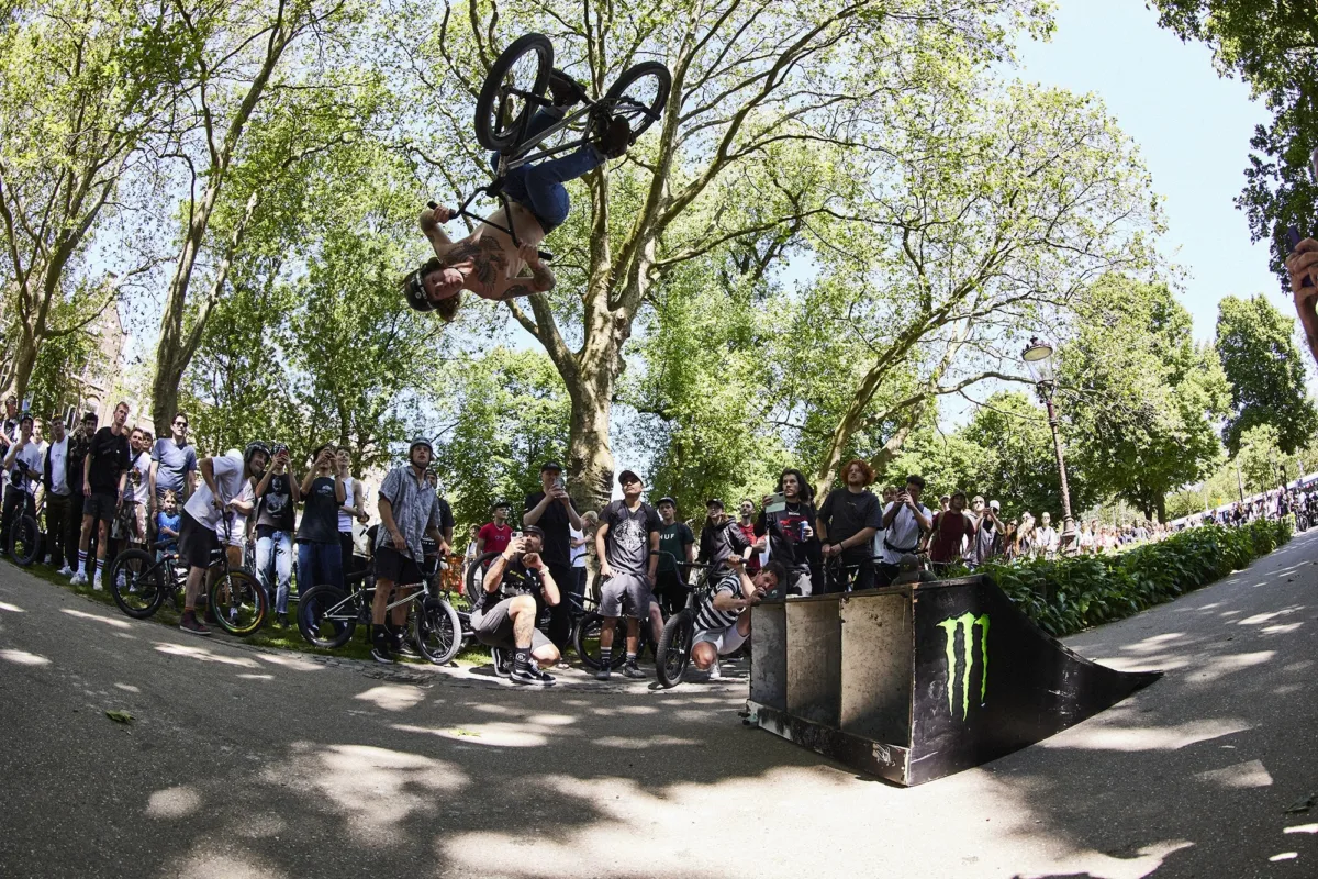 MONSTER AMSTERDAM CASH UP 010
