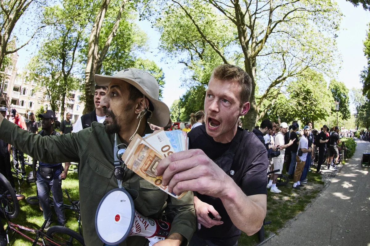 MONSTER AMSTERDAM CASH UP 012