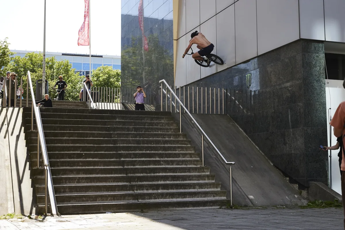 MONSTER AMSTERDAM CASH UP 042