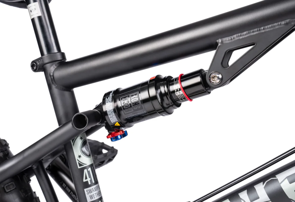 Wethepeople THE SWAMPMASTER matt black 08 web