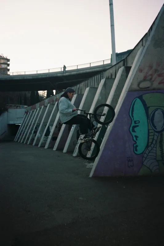 5 Sasha Nesterov Smith wall 180 out