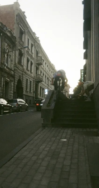 7 Volodya Parshin Tooth hanger