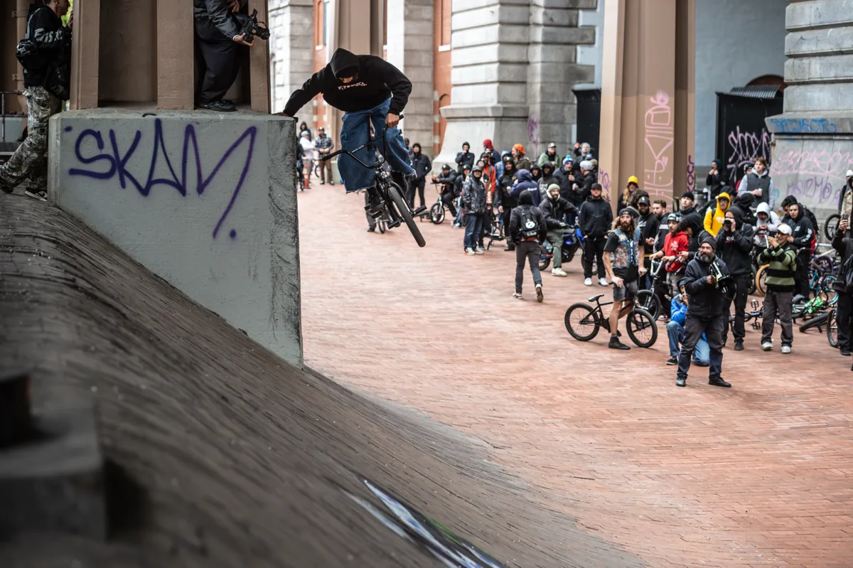 Moto Bunka Banks Jam 9