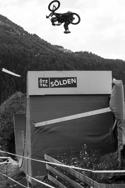 RD 260617 NINES SOLDEN AUSTRIA 0023