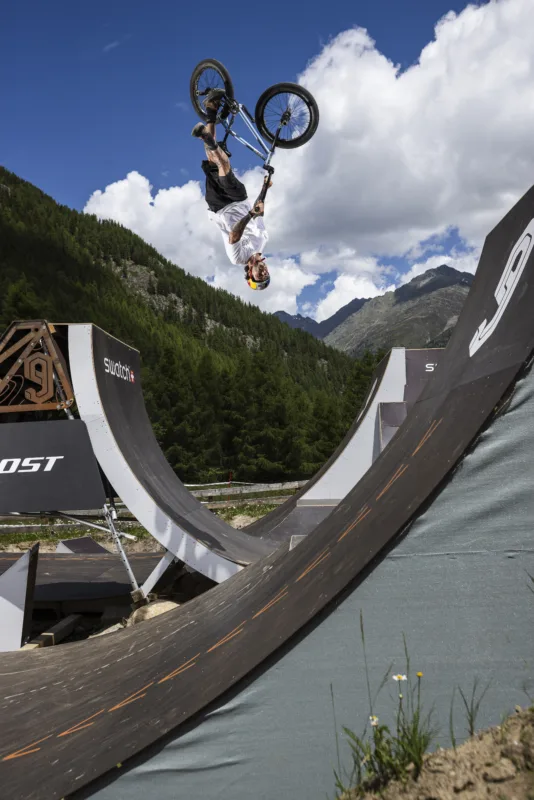 RD 260618 NINES SOLDEN AUSTRIA 0037