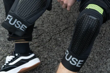 Fuse omega pocket knee pad 7