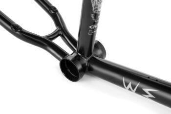 WTP MY22 Chaos Machine frame black 6 low res