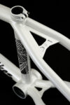 Savanna Frame White 4
