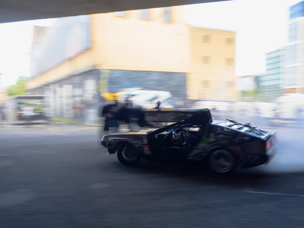 JEG00186