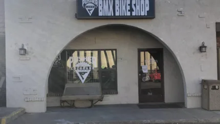 Dig Pusher Instore 2