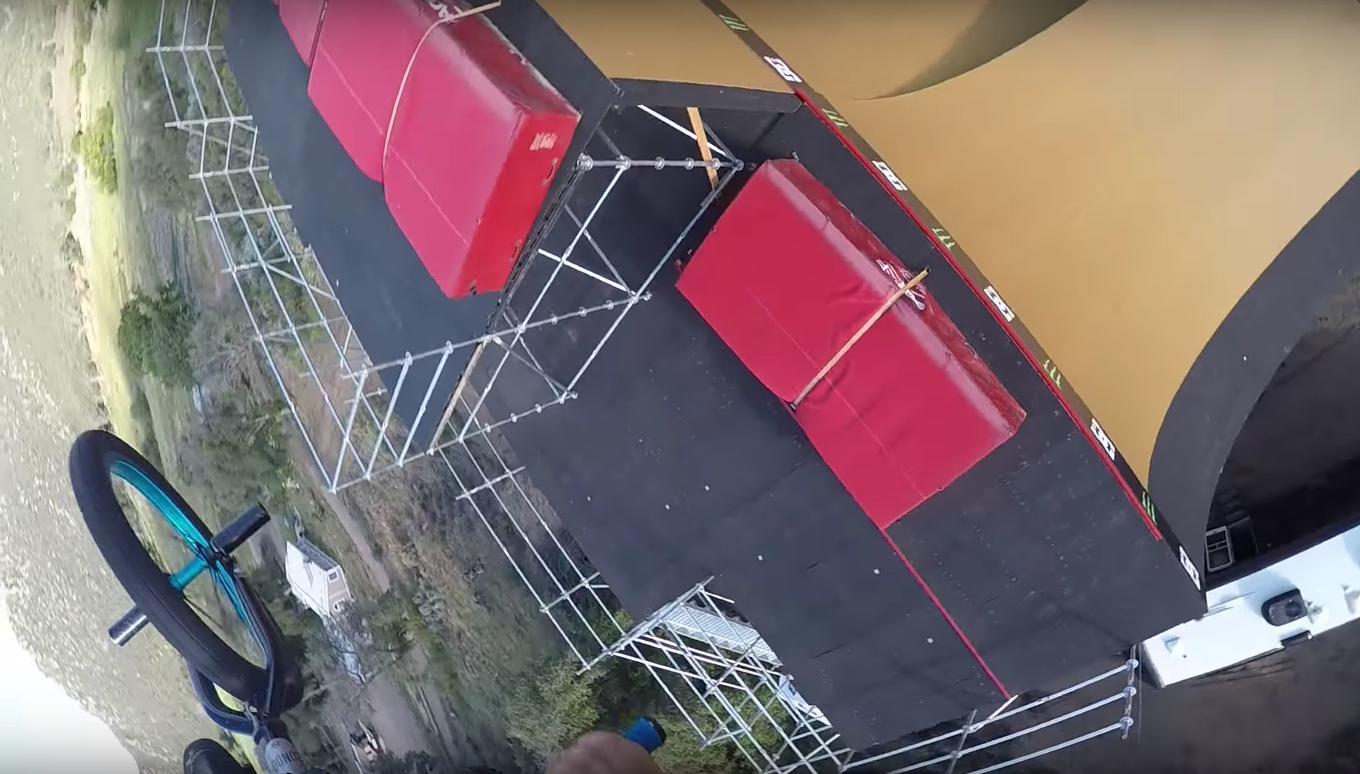 Mat Hoffman Big Air DIY Edit 43 DIG BMX