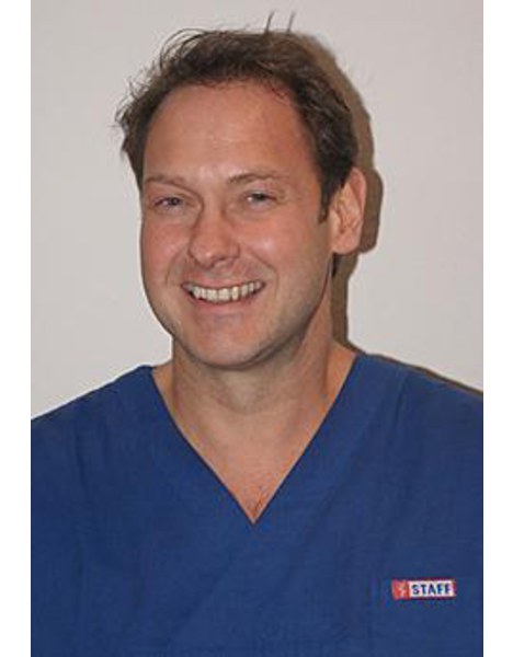 Dr. med. dent. Oliver Harst