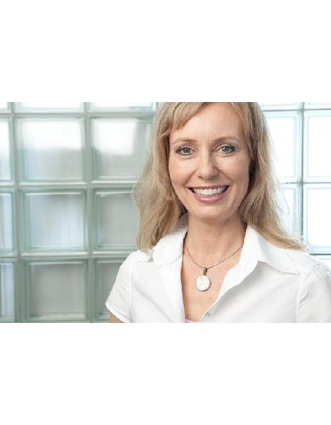 Dr. Christine Voslamber