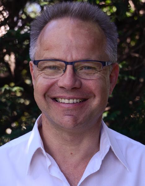 Dr. med. Diplom-Sportlehrer Martin Holzporz Holzporz