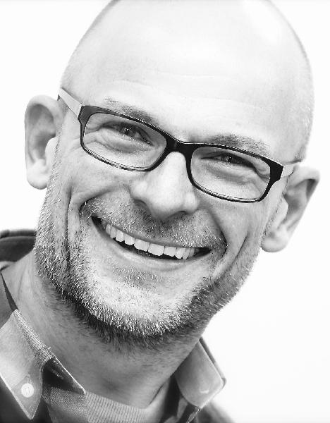 Dr. Dr. Michael Tscherny