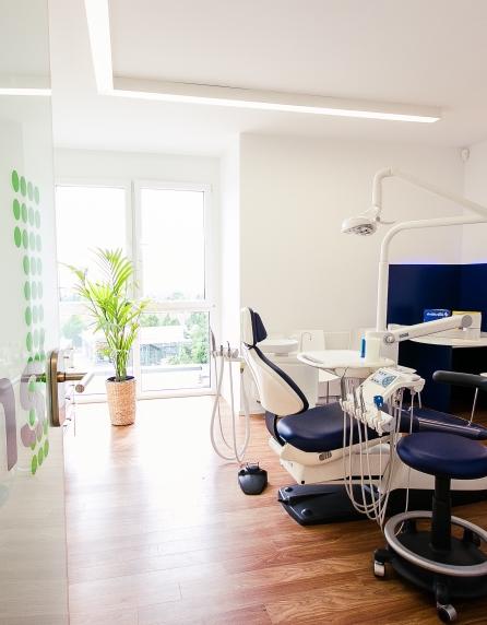 Dr. med. dent Peter Schicker