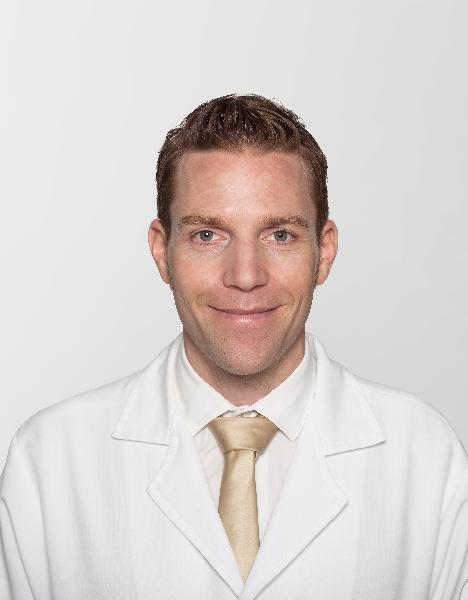 Dr. med. Daniel Sattler