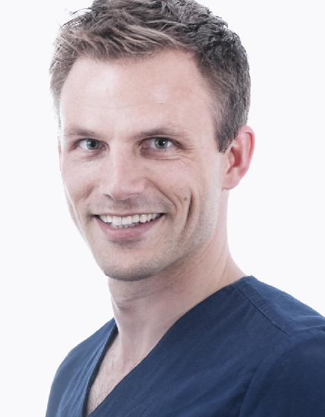 Dr. med. dent Bastian Schmied