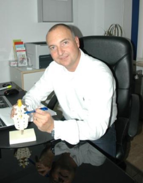 Dr. med. Eric Castenholz