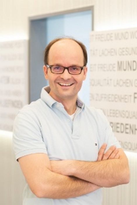 Dr. med. dent. Michael Harks