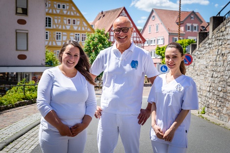 Dr. Naser & Kollegen