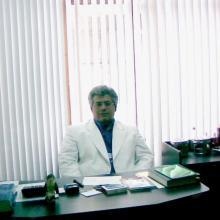 Acercar imagen: Jose Lostaunau Costa-Comesana, Traumatólogo y Ortopedista Tacna