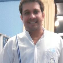 Acercar imagen: Manuel Vasquez Tarazona, Dentista Tarapoto