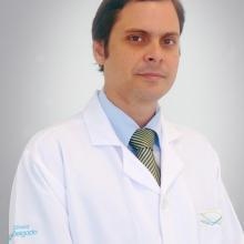 Acercar imagen: Ian Falvy Bockos, Geriatra Surco