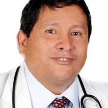 Acercar imagen: Jony Salazar Leguía, Cirujano cardiovascular y torácico El Ingenio