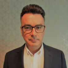 Ampliar imagem: César Soares, Psicólogo Ponta Delgada