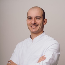 Ampliar imagem: Carlos Amorim, Dentista Lisboa