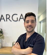 Acercar imagen: Aitor Cinza Gonzalez, Cirujano oral y maxilofacial Madrid